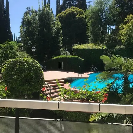 A Due Passi Dal Vittoriale Degli Italiani Apartment Gardone Riviera