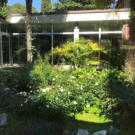 A Due Passi Dal Vittoriale Degli Italiani Apartment Gardone Riviera