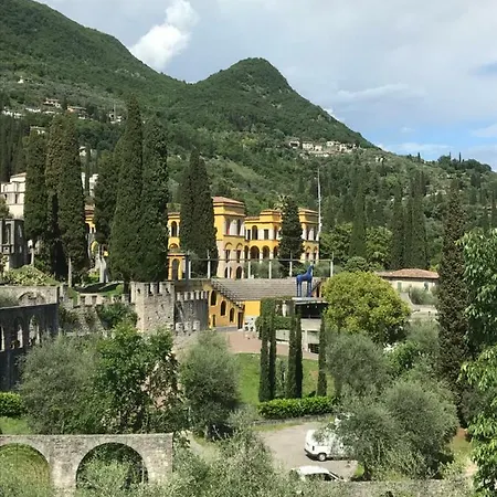 A Due Passi Dal Vittoriale Degli Italiani Gardone Riviera