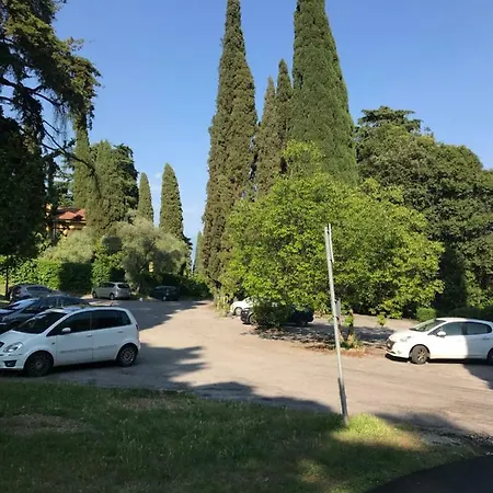 A Due Passi Dal Vittoriale Degli Italiani Apartment