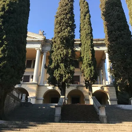 A Due Passi Dal Vittoriale Degli Italiani Gardone Riviera