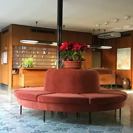 A Due Passi Dal Vittoriale Degli Italiani Gardone Riviera